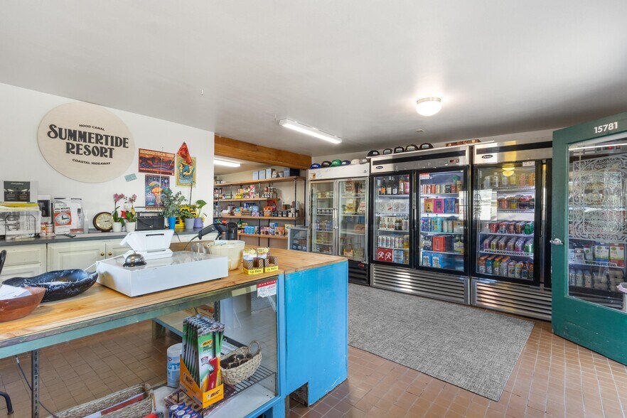 15781 NE North Shore Rd, Tahuya, WA à vendre - Photo du bâtiment - Image 3 de 19