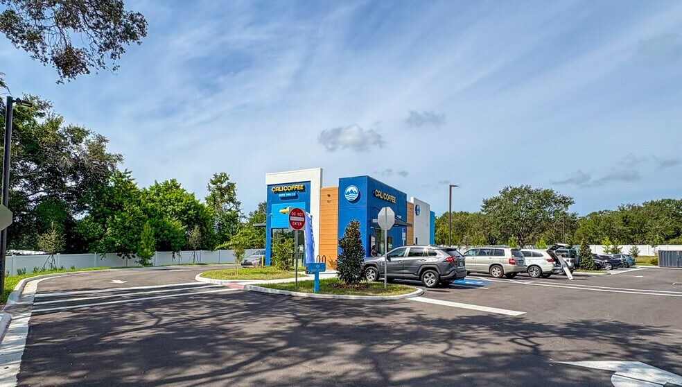 187 Gornto Lake Rd, Brandon, FL for sale - Building Photo - Image 3 of 3