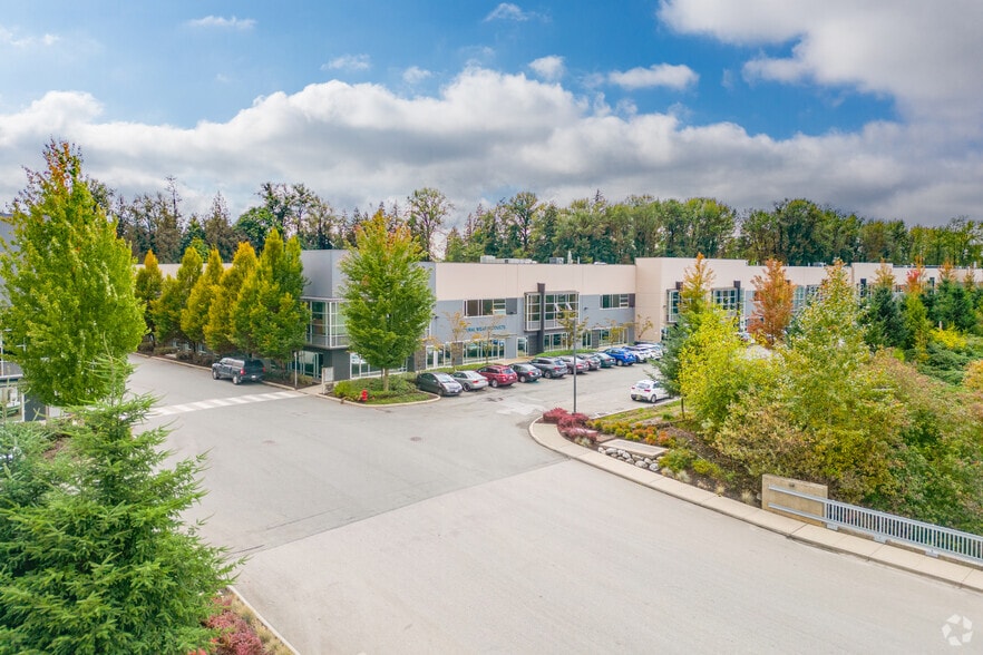 19100 Airport Way, Pitt Meadows, BC for lease - Primary Photo - Image 1 of 8
