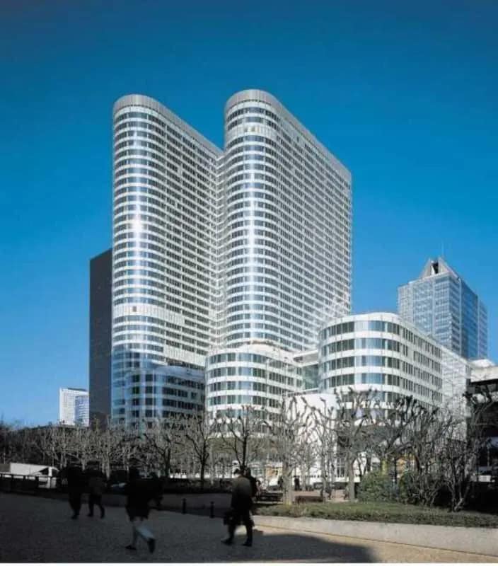 110 Esplanade Du Général De Gaulle, Courbevoie à louer Photo du bâtiment- Image 1 de 30