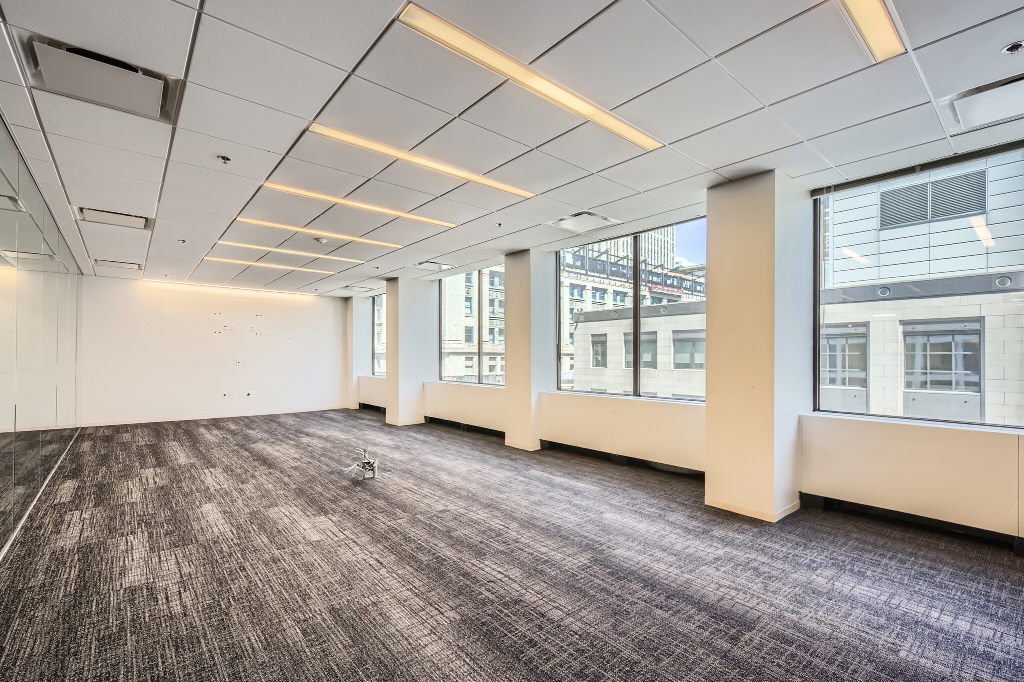 200 W Jackson Blvd, Chicago, IL for lease Interior Photo- Image 1 of 6