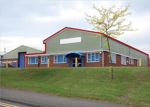 Second Ave, Kingswinford for lease Building Photo- Image 1 of 2