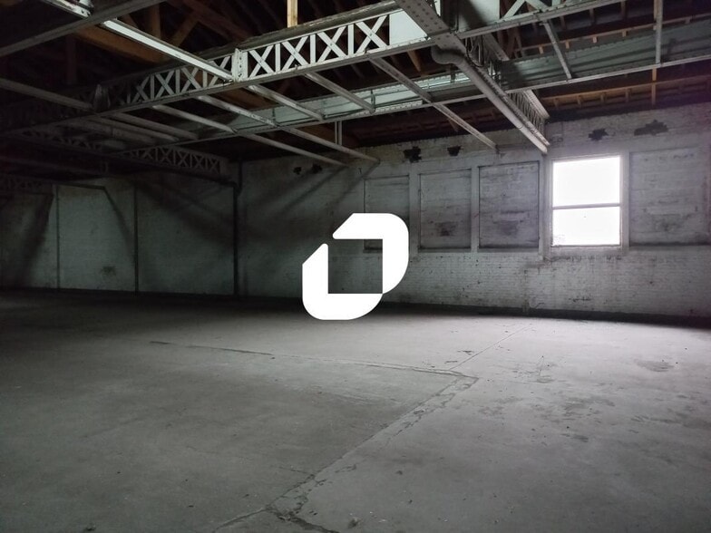 Industrial in Roubaix for sale - Interior Photo - Image 3 of 5