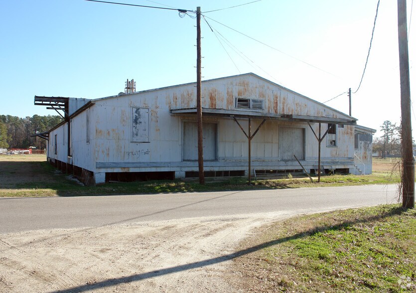 221 S Mullins St, Mullins, SC à louer - Photo du bâtiment - Image 2 de 2