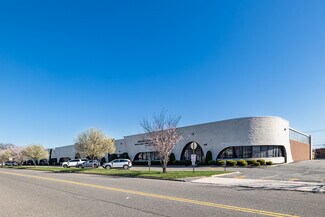 Plus de détails pour 148-174 Milbar Blvd, Farmingdale, NY - Industriel à louer