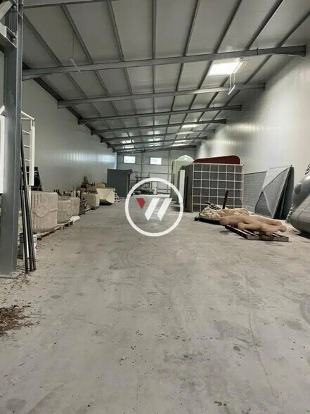 Flex dans Gémenos à louer - Photo du bâtiment - Image 1 de 3