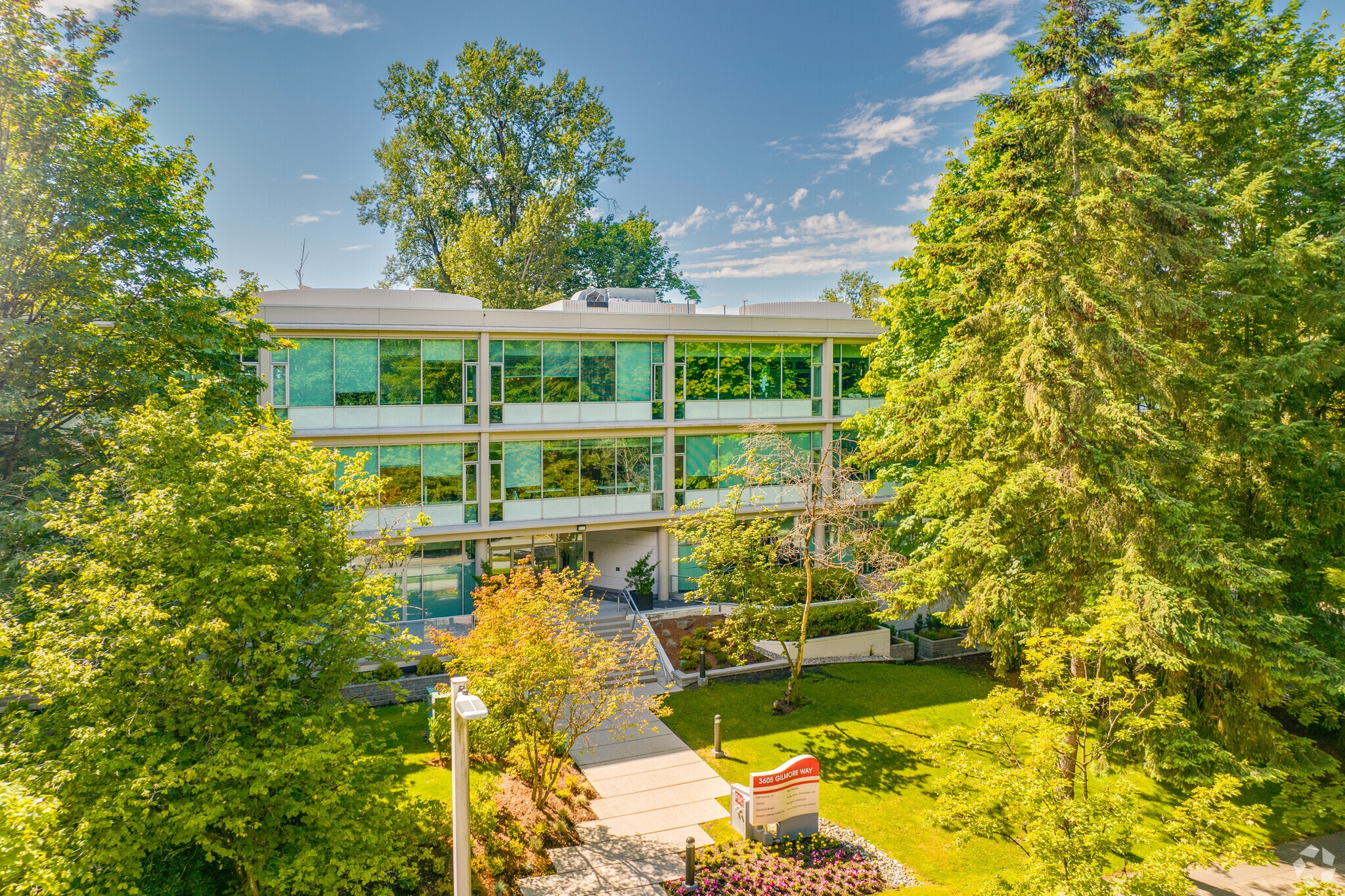 3605 Gilmore Way, Burnaby, BC à louer Photo du bâtiment- Image 1 de 5