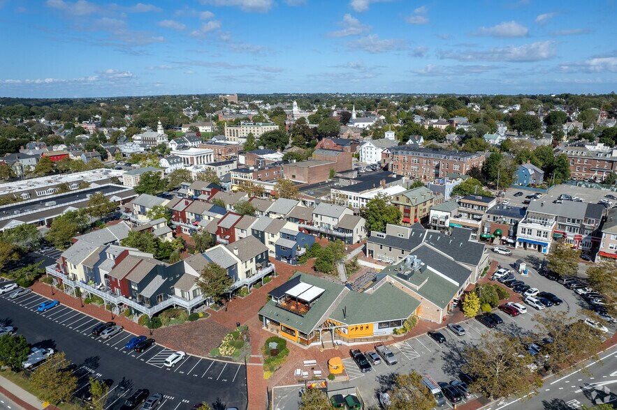 201-230 Goddard Row, Newport, RI à vendre - Aérien - Image 2 de 24