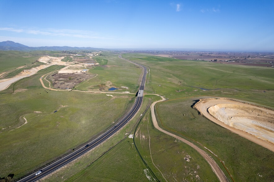 2484 Camino Diablo, Byron, CA for sale - Building Photo - Image 3 of 27