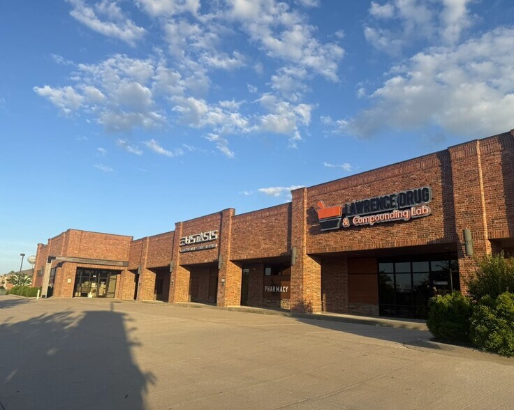 5540-5550 N Farmer Branch Rd, Ozark, MO à vendre - Photo du bâtiment - Image 2 de 13