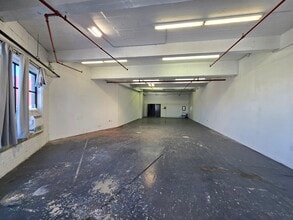 63 Woodward Ave, Ridgewood, NY for lease Interior Photo- Image 2 of 13