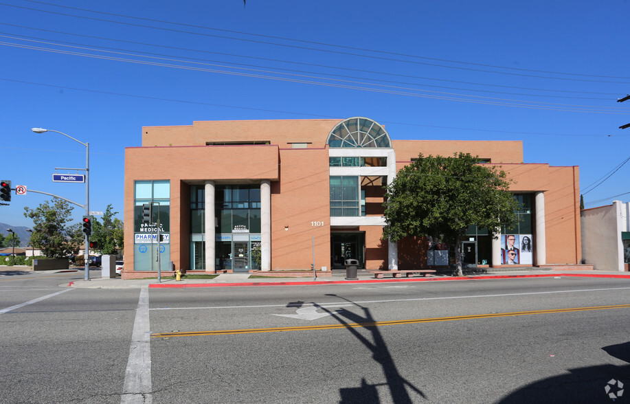 1101 N Pacific Ave, Glendale, CA for lease - Building Photo - Image 3 of 4