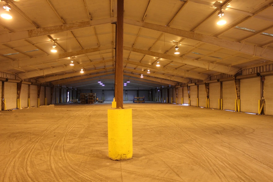 4175 Central St, Detroit, MI for lease - Interior Photo - Image 3 of 6