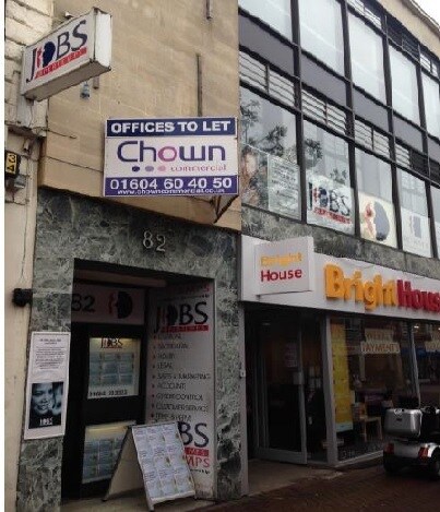 82 Abington St, Northampton à louer - Photo du bâtiment - Image 2 de 2