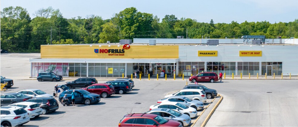 1020 Tenth St W, Owen Sound, ON à louer - Photo du bâtiment - Image 3 de 8