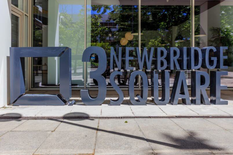 3 Newbridge Sq, Swindon à louer - Photo du bâtiment - Image 2 de 3