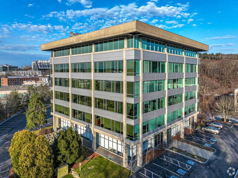 60 Hickory Dr, Waltham, MA à louer - Photo du bâtiment - Image 3 de 5