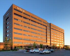 5775 Wayzata Blvd, Saint Louis Park, MN for lease Building Photo- Image 1 of 8