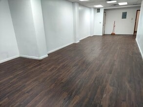 118-122 Baxter St, New York, NY for lease Interior Photo- Image 2 of 2
