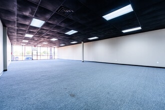 4915 Fm 2920 Rd, Spring, TX à louer Photo intérieure- Image 2 de 6