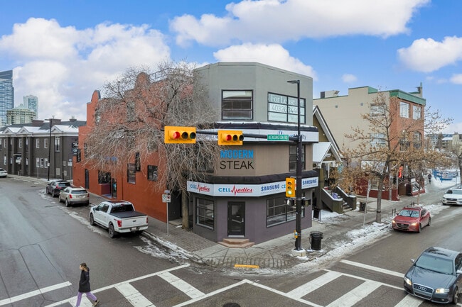More details for 1125 Kensington Rd NW, Calgary, AB - Retail for Sale