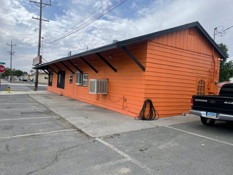 410 Cornell Ave, Lovelock, NV à vendre - Photo du bâtiment - Image 2 de 6
