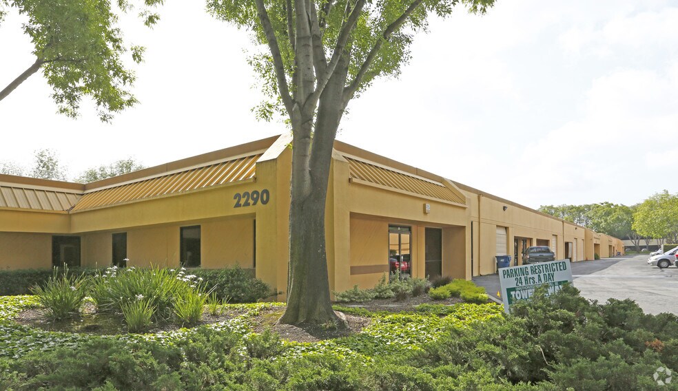 2290 Ringwood Ave, San Jose, CA à louer - Photo du bâtiment - Image 3 de 14