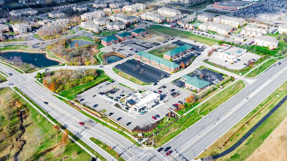 8495 S Mason Montgomery Rd, Mason, OH à vendre - Photo du bâtiment - Image 2 de 4