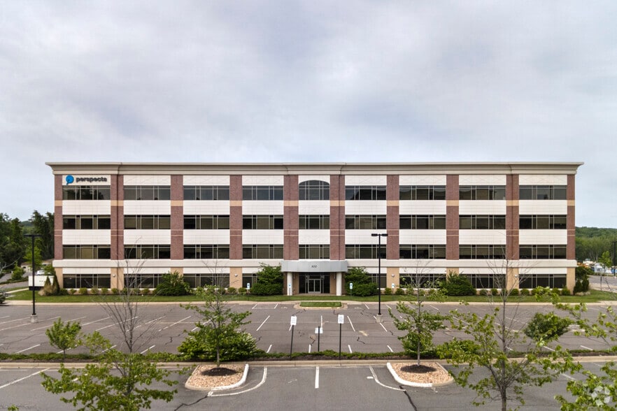 800 Corporate Dr, Stafford, VA for lease - Building Photo - Image 2 of 9