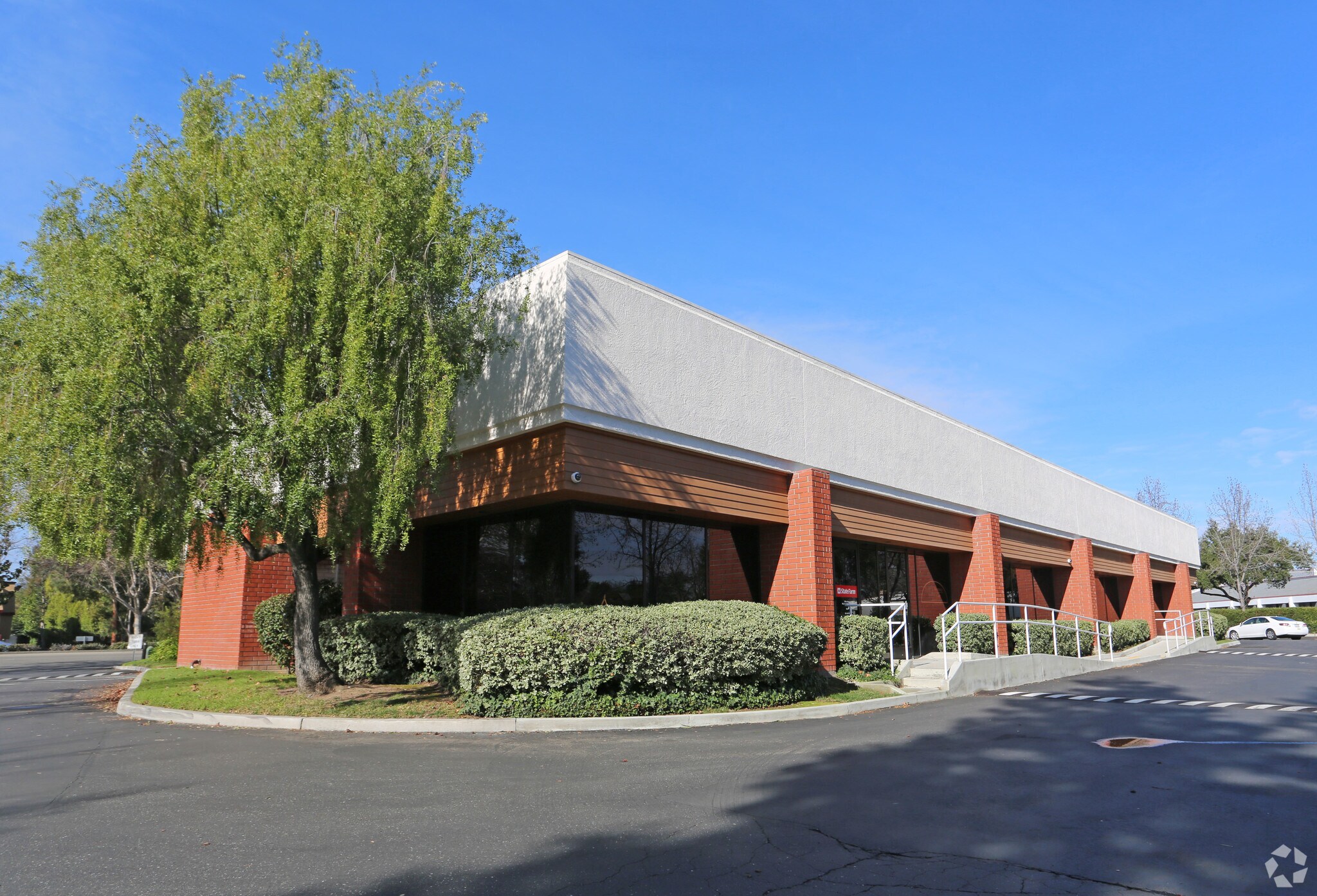 2340 Santa Rita Rd, Pleasanton, CA à louer Photo du bâtiment- Image 1 de 4