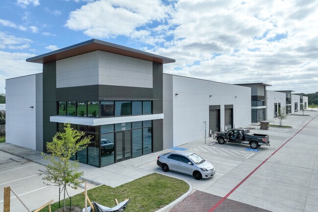 Plus de détails pour 282 Bucees Blvd, Katy, TX - Local d'activités, Industriel à louer