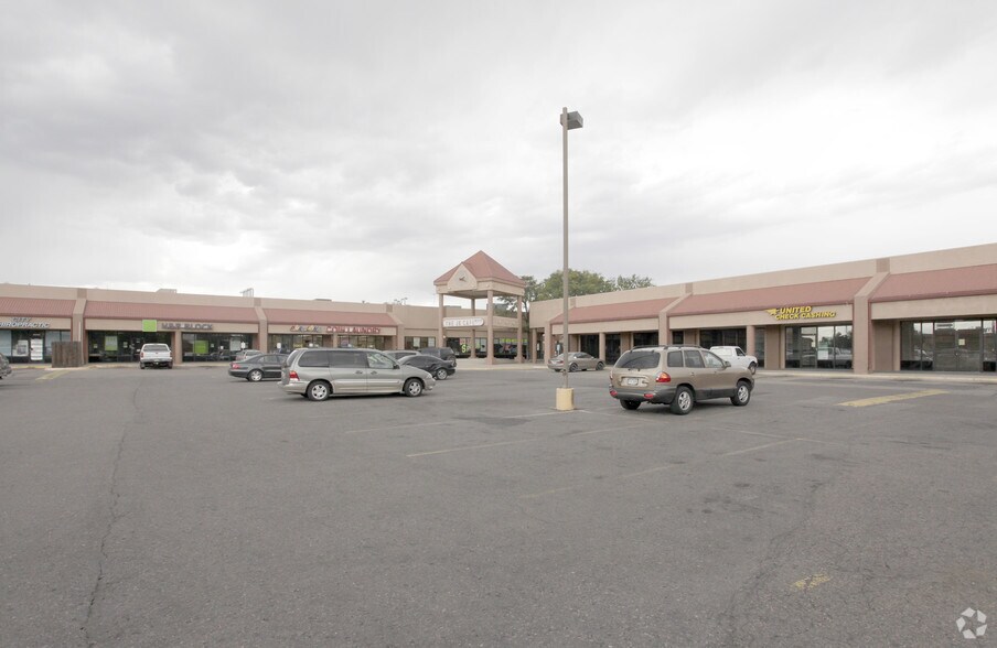 6025-6075 Parkway Dr, Commerce City, CO à louer - Photo principale - Image 1 de 7