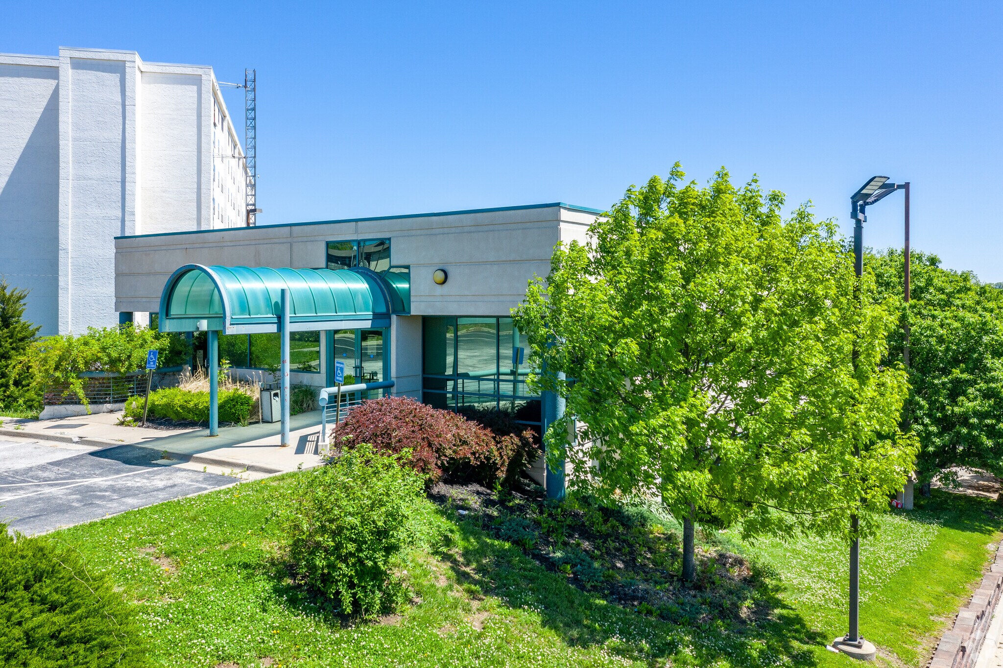 1150 N 75th Pl, Kansas City, KS for lease Primary Photo- Image 1 of 6