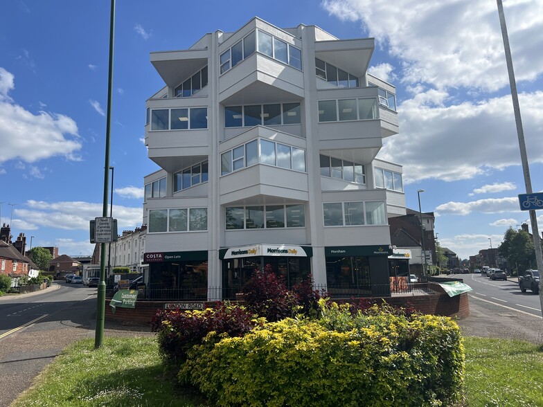 Springfield Rd, Horsham for lease - Building Photo - Image 1 of 7