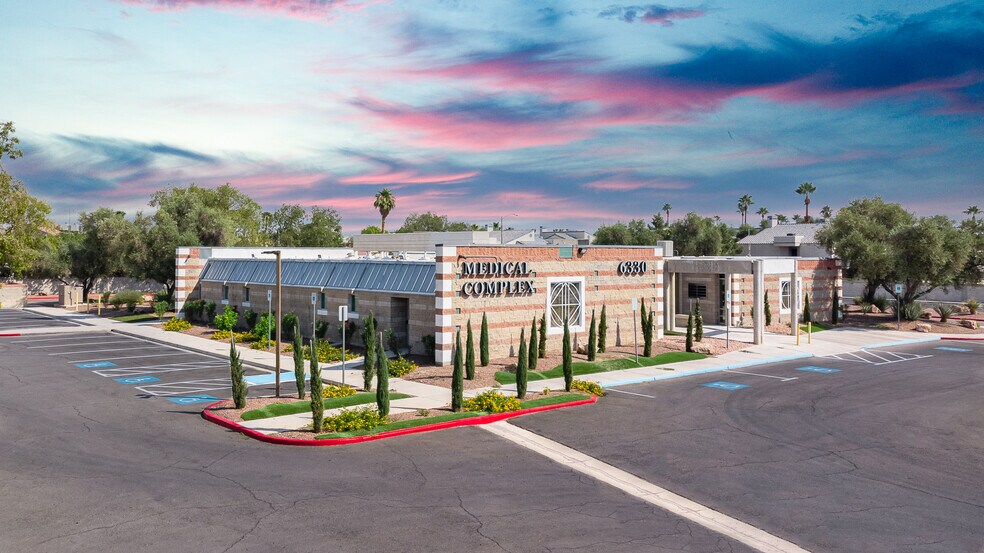 6330 W Flamingo Rd, Las Vegas, NV à louer - Photo du bâtiment - Image 3 de 27