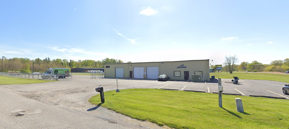 325 S Hunt St, Terre Haute, IN for sale - Primary Photo - Image 1 of 4