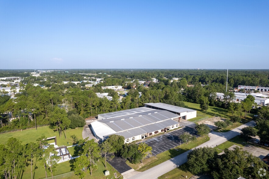 11320 Distribution Ave E, Jacksonville, FL à louer - Aérien - Image 3 de 22