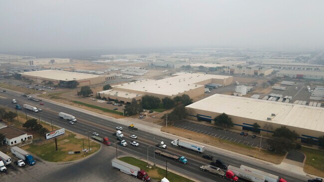 Plus de détails pour 13701 Mines Rd, Laredo, TX - Industriel à louer