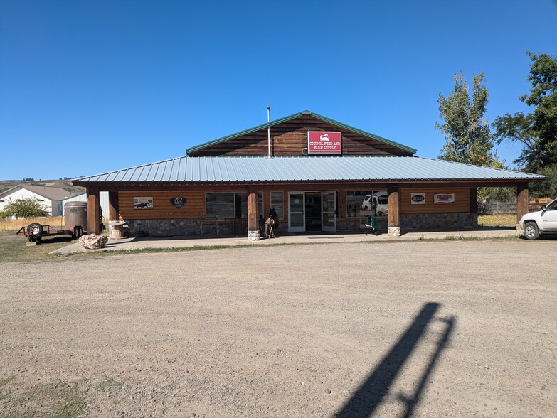 2029 Hwy 95, Council, ID à vendre - Photo du bâtiment - Image 3 de 8