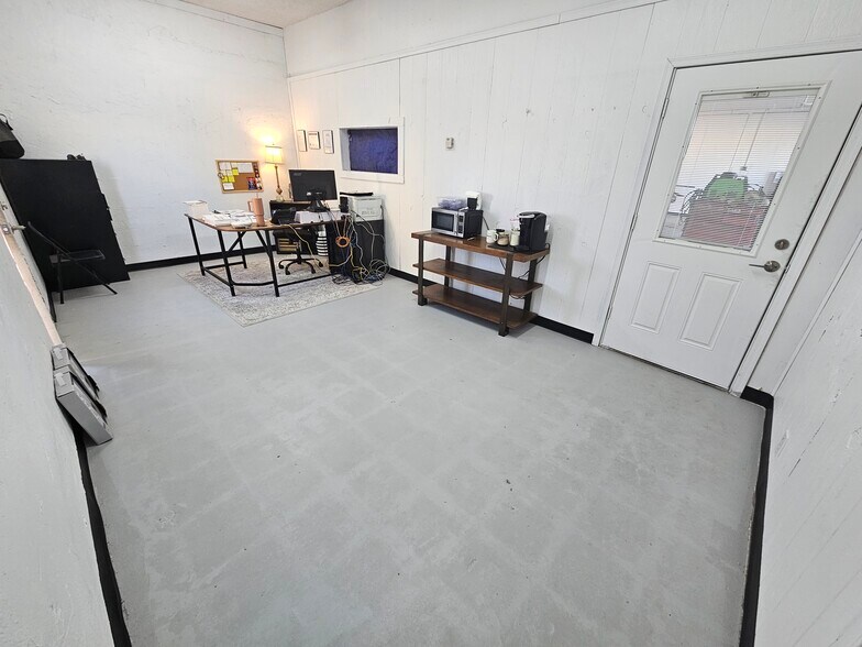 5157 S Lakewood Rd, Fort Mohave, AZ à louer - Photo du bâtiment - Image 3 de 10