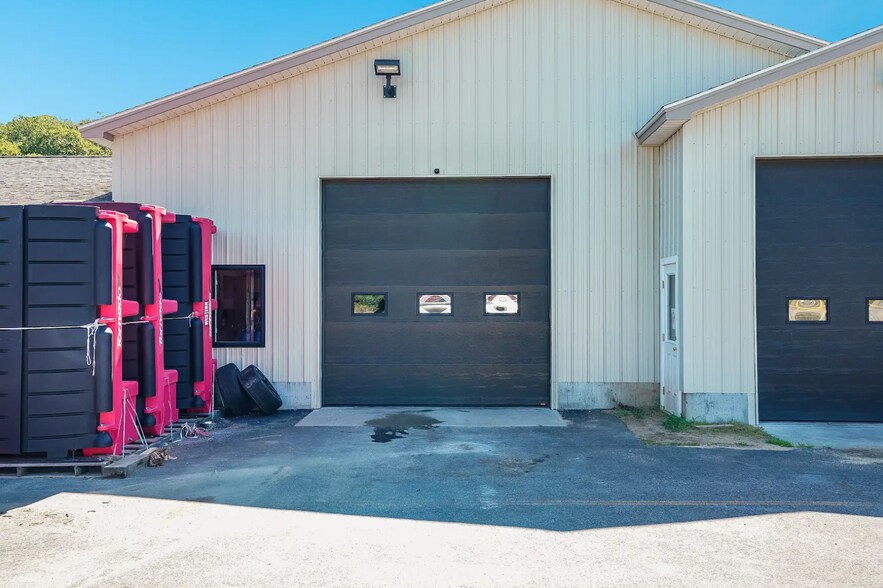 818 White Mountain Hwy, Milton, NH à vendre - Photo du bâtiment - Image 3 de 20