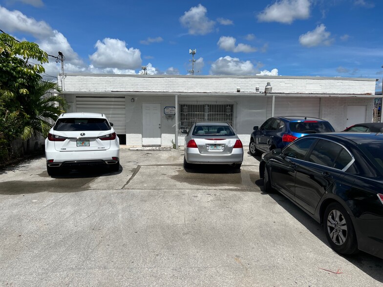 2324 SW 56th Ter, Hollywood, FL for lease - Building Photo - Image 2 of 32