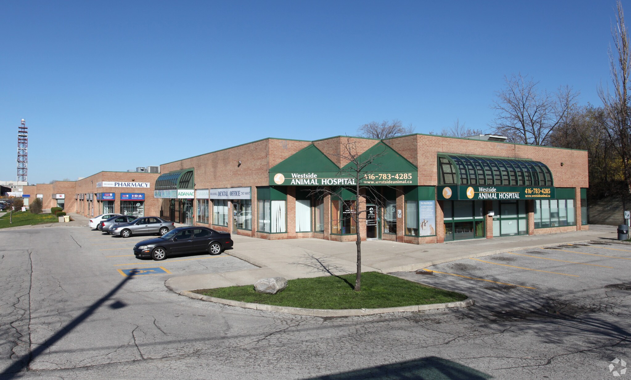 2700 Dufferin St, Toronto, ON à vendre Photo principale- Image 1 de 1