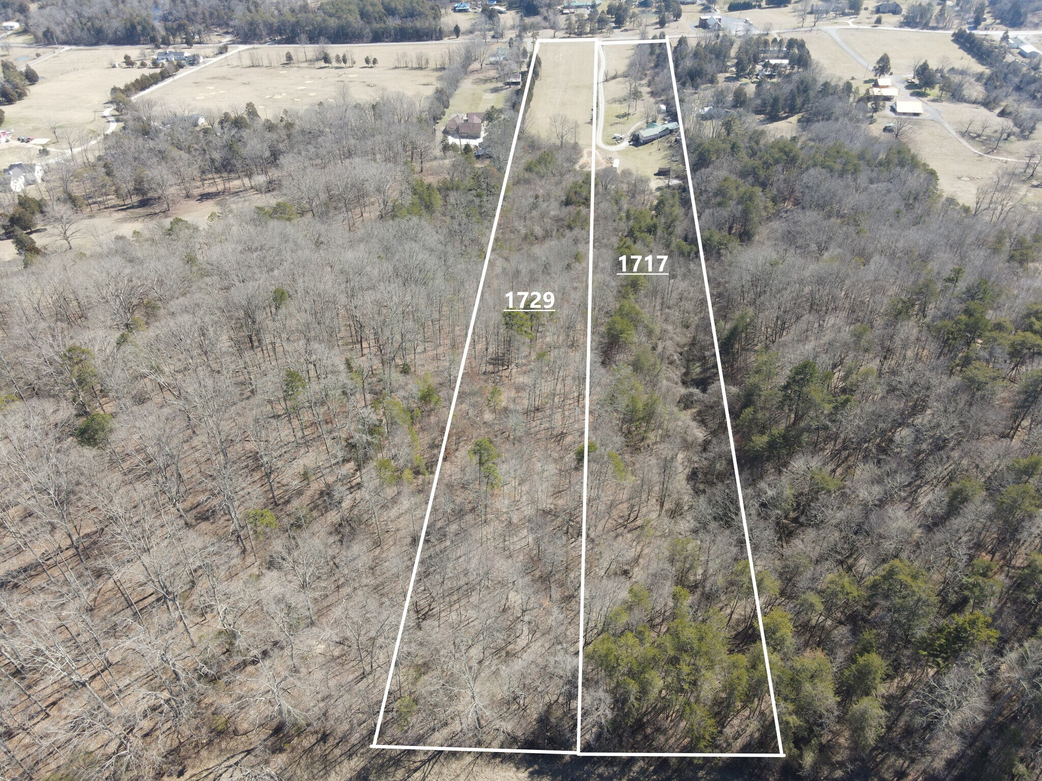 Raccoon Valley portefeuille de 2 propriétés à vendre sur LoopNet.ca Photo principale- Image 1 de 5