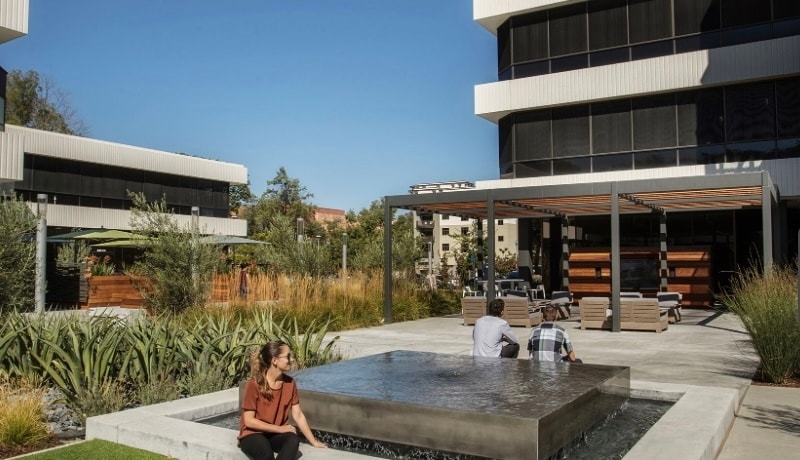 10080 N Wolfe Rd, Cupertino, CA for lease - Building Photo - Image 3 of 7