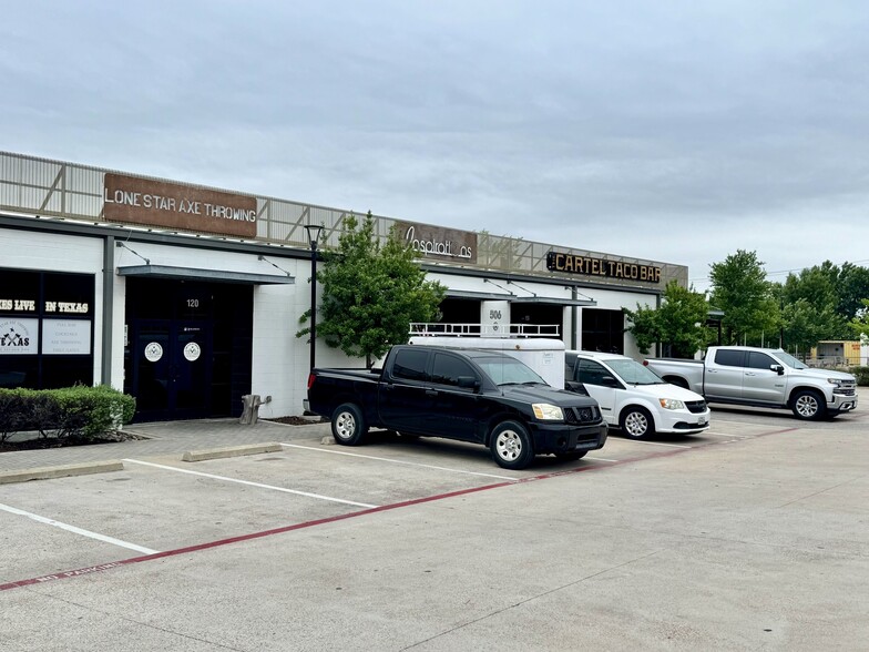 506 E Division St, Arlington, TX for lease - Building Photo - Image 2 of 9