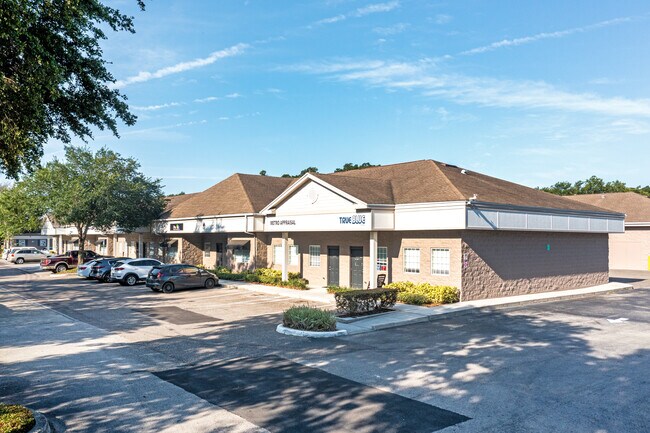 Plus de détails pour 1079-1097 E Brandon Blvd, Brandon, FL - Bureau à louer
