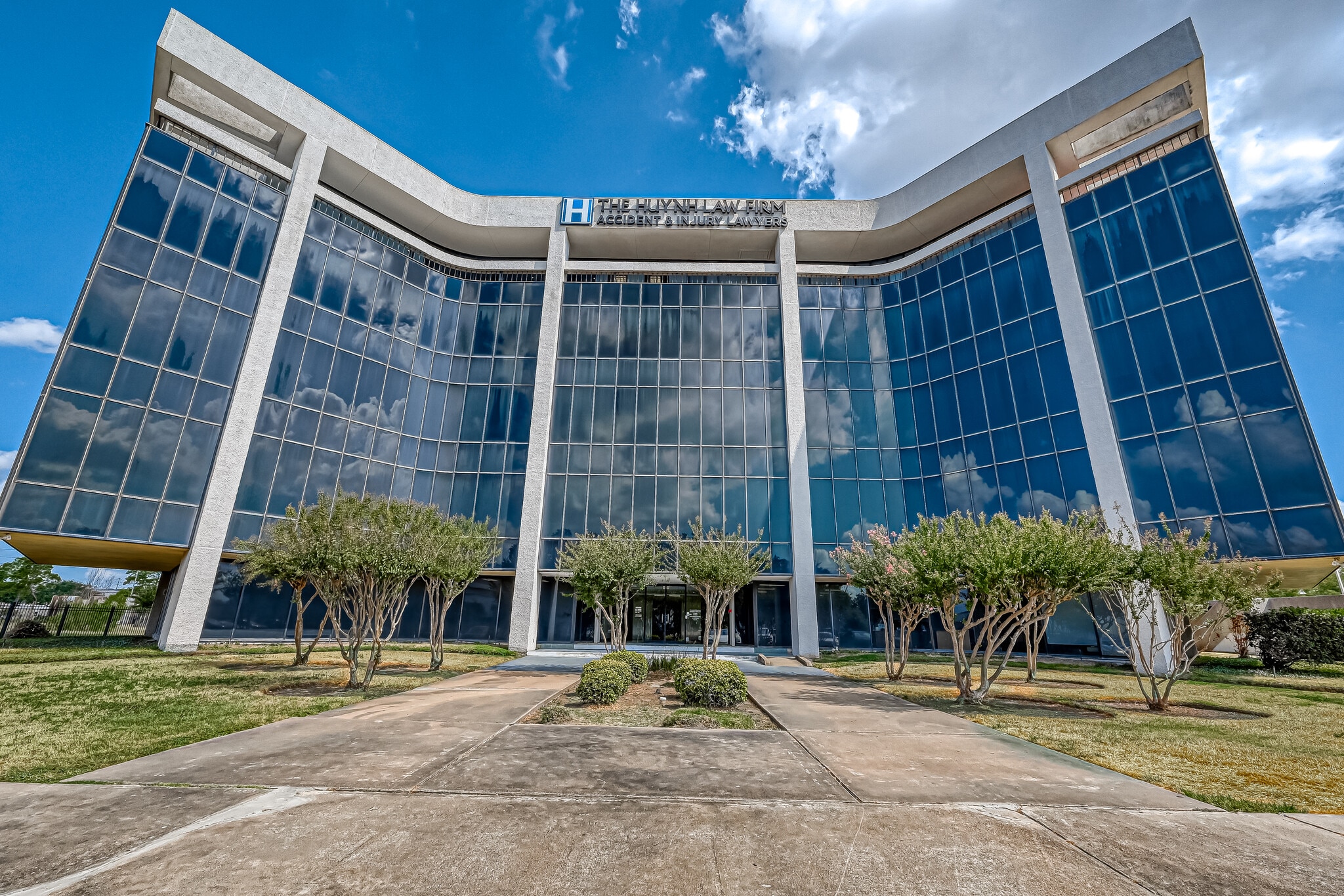 6100 Corporate Dr, Houston, TX for sale Building Photo- Image 1 of 9