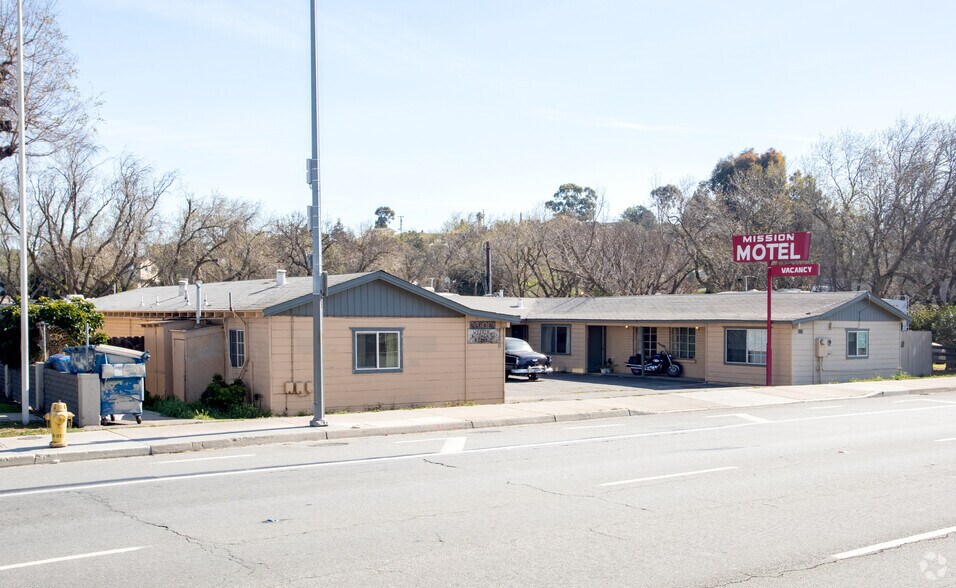 4180 Monterey Hwy, San Jose, CA à vendre - Photo du bâtiment - Image 2 de 5