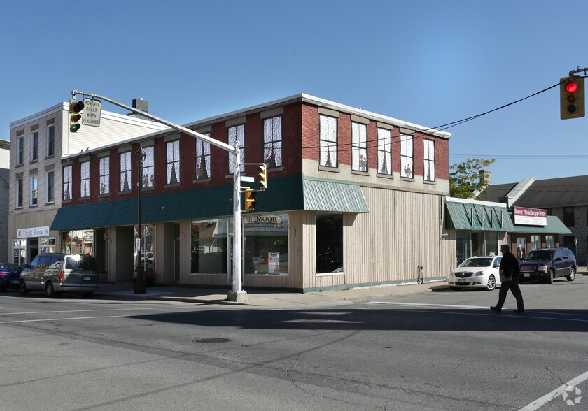 187-199 King St W, Prescott, ON for lease - Primary Photo - Image 1 of 26